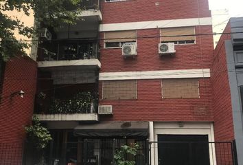 Locales en  Calle Laprida 53, Avellaneda, B1870, Provincia De Buenos Aires, Arg