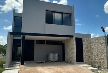 Casa en condominio en  Calle 57-a 1h, Lázaro Cárdenas, Mérida, Yucatán, 97157, Mex