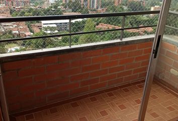 Apartamento en  Rodeo Alto, Medellín