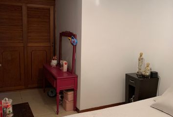 Apartamento en  Loma De Los Bernal, Medellín