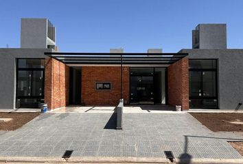 Casa en  Colinas De Manantiales, Córdoba Capital