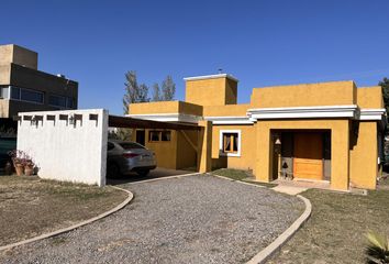 Casa en  Cumbres Del Golf, Villa Allende