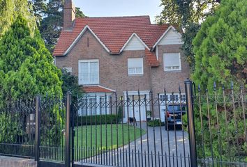 Casa en  Adrogué, Partido De Almirante Brown