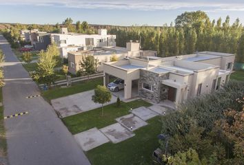 Casa en  Valentina Sur Urbana, Neuquén