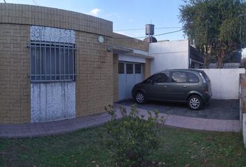 Casa en  Roque Sáenz Peña, Rosario