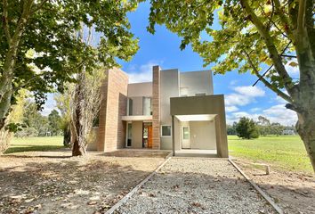 Casa en  Haras Del Sur Ii, Brandsen