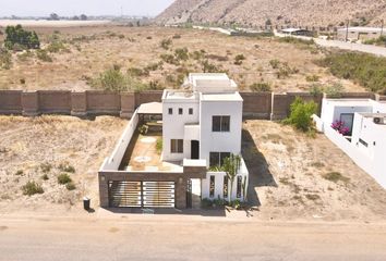 Casa en  Calle Francisco I. Madero 790-790, El Maneadero Centro, Rodolfo Sánchez Taboada, Ensenada, Baja California, 22790, Mex