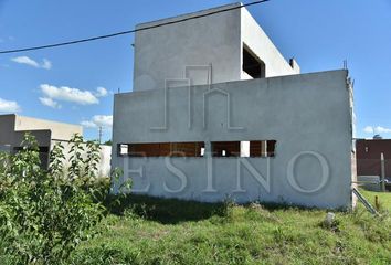 Casa en  Arturo Seguí, Partido De La Plata