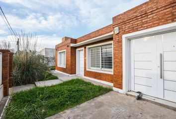 Casa en  Puerto Roldán, Roldán