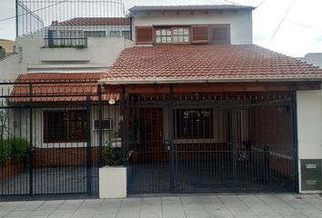 Casa en  Valentín Alsina, Partido De Lanús