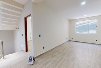 Casa en  Boulevard Hernán Cortés, Lomas Verdes Quinta Sección-la Concordia, Naucalpan De Juárez, México, 53126, Mex