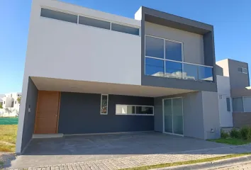 Casa en fraccionamiento en  Boulevard De Los Volcanes, La Corona, Ocoyucan, Puebla, Mex