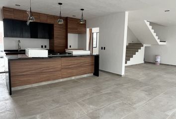 Casa en  Calle Travertino, Campestre, La Antigua Juriquilla, Querétaro, 76224, Mex