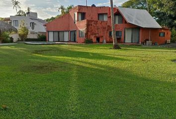 Casa en  Andador Encino, Infonavit La Parota, Zihuatanejo, Zihuatanejo De Azueta, Guerrero, 40885, Mex