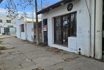 Casa en  Salvador María, Partido De Lobos