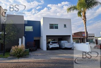 Casa en  Fraccionamiento Cumbres Del Lago, Municipio De Querétaro