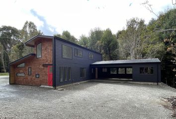 Casa en  Puerto Varas, Llanquihue