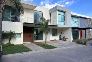 Casa en condominio en  Calle Napoles, Villa Verona, Zapopan, Jalisco, 45115, Mex