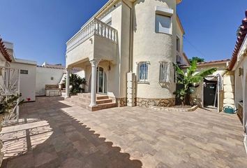 Chalet en  Empuriabrava, Girona Provincia