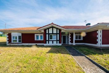 Chalet en  Loiu, Vizcaya