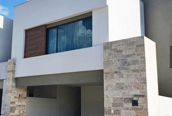 Casa en condominio en  Calle Benito Juárez, Los Cavazos, Santiago, Nuevo León, 67318, Mex