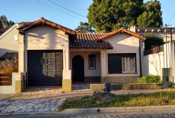 Casa en  Adrogué, Partido De Almirante Brown