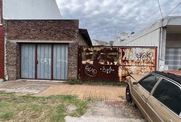 Terrenos en  Remedios De Escalada, Partido De Lanús