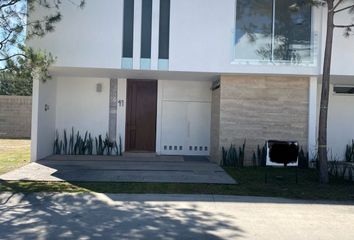 Casa en  Paseo Solares 44, Base Aerea Militar No 5, Zapopan, Jalisco, Mex