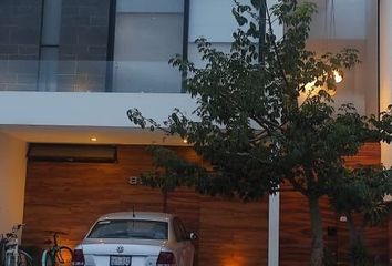 Casa en condominio en  Avenida Punto Sur, Los Gavilanes, Tlajomulco De Zúñiga, Jalisco, 45645, Mex