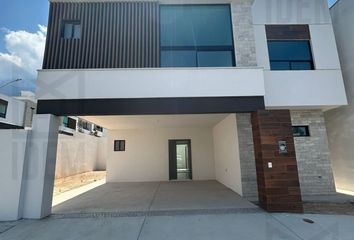 Casa en  Avenida Cumbres, Mitras Poniente, García, Nuevo León, 66035, Mex