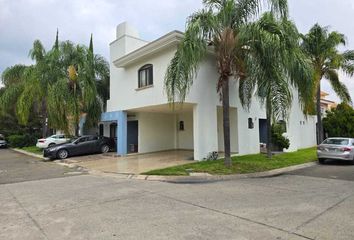 Casa en  Circuito Puerta Del Cerezo, Puerta Del Tule, Zapopan, Jalisco, 45017, Mex