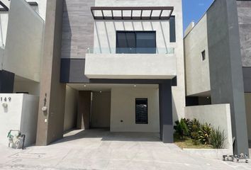 Casa en  Mitras Poniente, García, Nuevo León, Mex