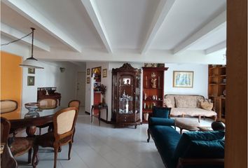 Apartamento en  Poblado, Medellín