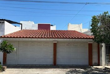 Casa en  Fraccionamiento Las Quintas, Culiacán