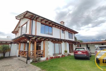 Casa en  Alangasí, Quito