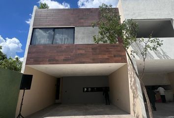 Casa en  X Canatún, Mérida, Yucatán, Mex