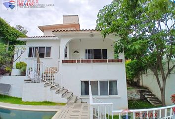 Casa en  Club De Golf Santa Fe, Xochitepec, Morelos