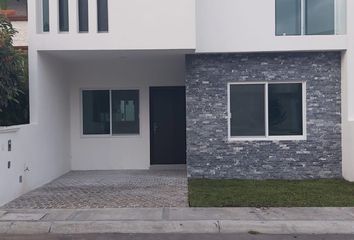 Casa en condominio en  Circuito San Andrés, Los Olvera, El Pueblito, Corregidora, Querétaro, 76903, Mex