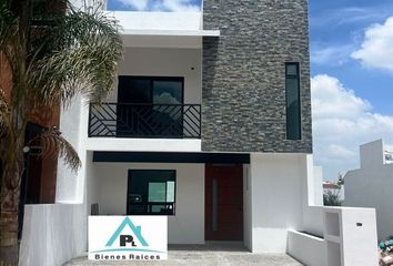 Casa en condominio en  Avenida Schoenstatt, Pedregal De Schoenstatt, Condominio San Miguel, El Pueblito, Corregidora, Querétaro, 76904, Mex