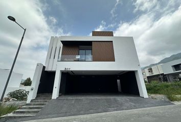 Casa en  Las Granadas Residencial, Monterrey, Nuevo León, Mex