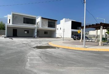 Casa en  Calle Loma De Los Pinos 5539-5539, La Estanzuela, Monterrey, Nuevo León, 64988, Mex