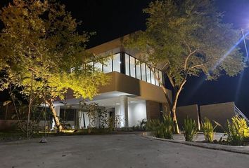 Lote de Terreno en  Calle Covadonga De Abajo 815-816, Los Cavazos, Santiago, Nuevo León, 67315, Mex