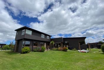 Casa en  Puerto Varas, Llanquihue