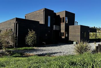 Casa en  Puerto Varas, Llanquihue