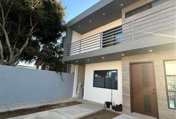 Casa en  Calle Cedros 684, Los Olivares, Ensenada, Baja California, 22818, Mex