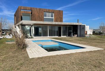 Casa en  Puertos Del Lago, Partido De Escobar