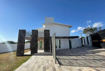 Casa en  Avenida Santa Catarina 225-269, Villas Del Mesón, La Antigua Juriquilla, Querétaro, 76226, Mex