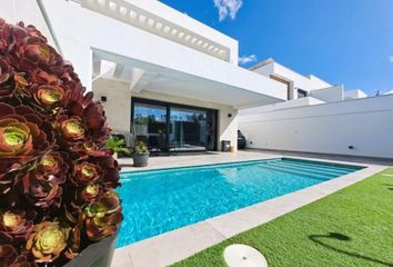 Chalet en  Alhaurin De La Torre, Málaga Provincia