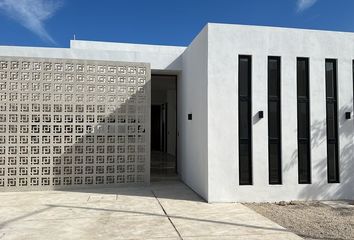 Casa en  Calle 33 12, Nueva Alemán, Mérida, Yucatán, 97147, Mex