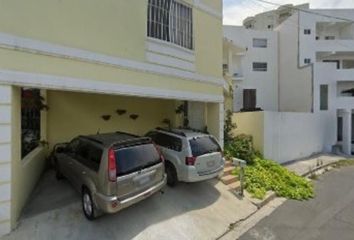 Casa en  Calle Pescaditos 104, Monterrey, Nuevo León, 64969, Mex